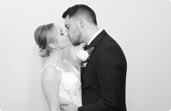 Glam-Photo-Booth-inspiration-–-example-8